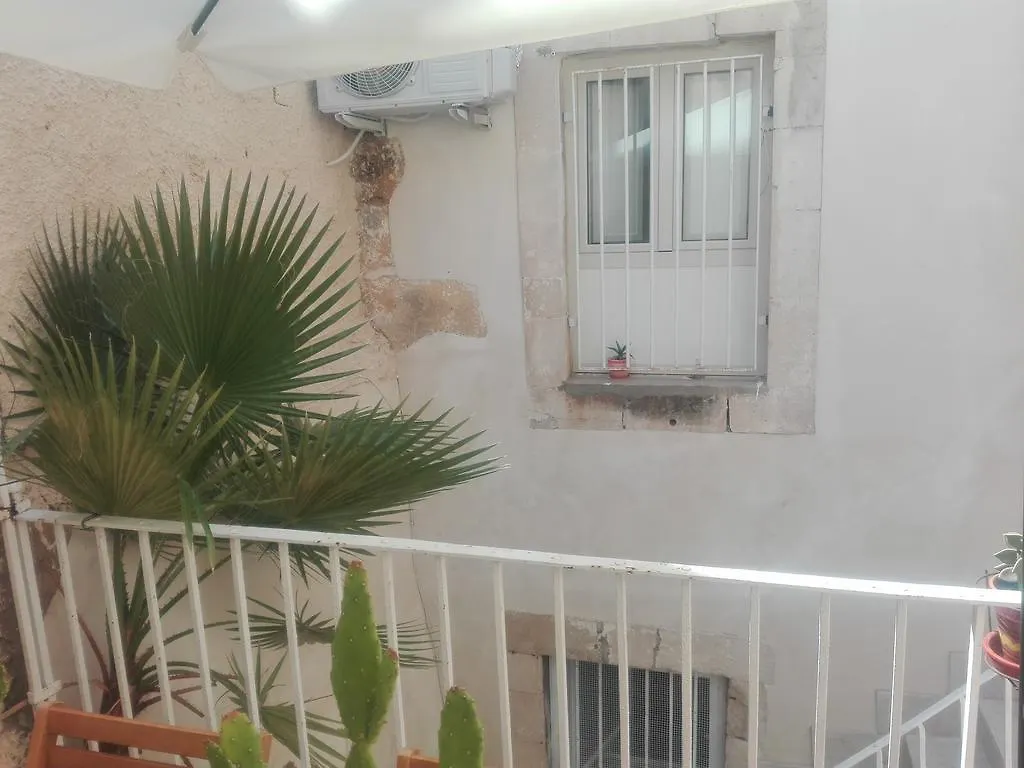 Casa Del Carmine Apartment Syracuse Italy